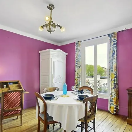 Authentic Parisian Apartament